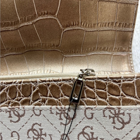 New Guess Wallet Tan and Brown Women's - Picture 10 of 12